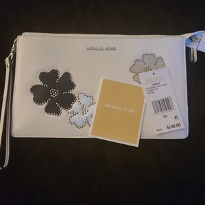 Michael kors leather wristlet